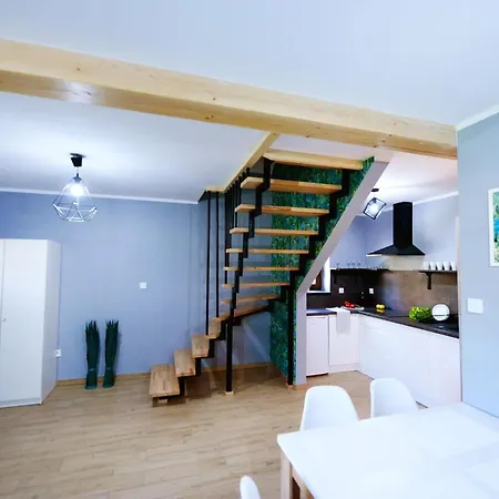 Dwie Lipy Wakacyjne Hébergement de vacances Zlatna