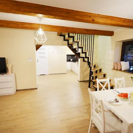 Holiday home Dwie Lipy Wakacyjne *