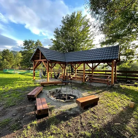 Dwie Lipy Wakacyjne Hébergement de vacances Zlatna