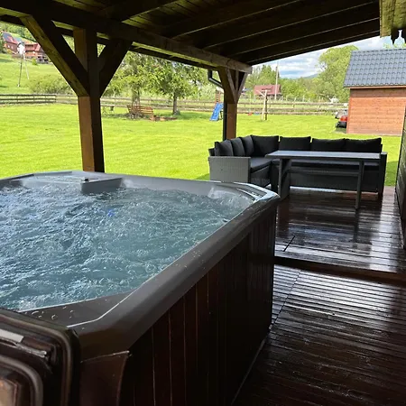 Dwie Lipy Wakacyjne Hébergement de vacances *