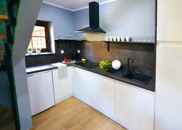 Dwie Lipy Wakacyjne *